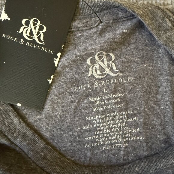 NWT Y2K Rock & Republic 2002 Graphite Gray T-Shirt Men's Size Large - Picture 2 of 6